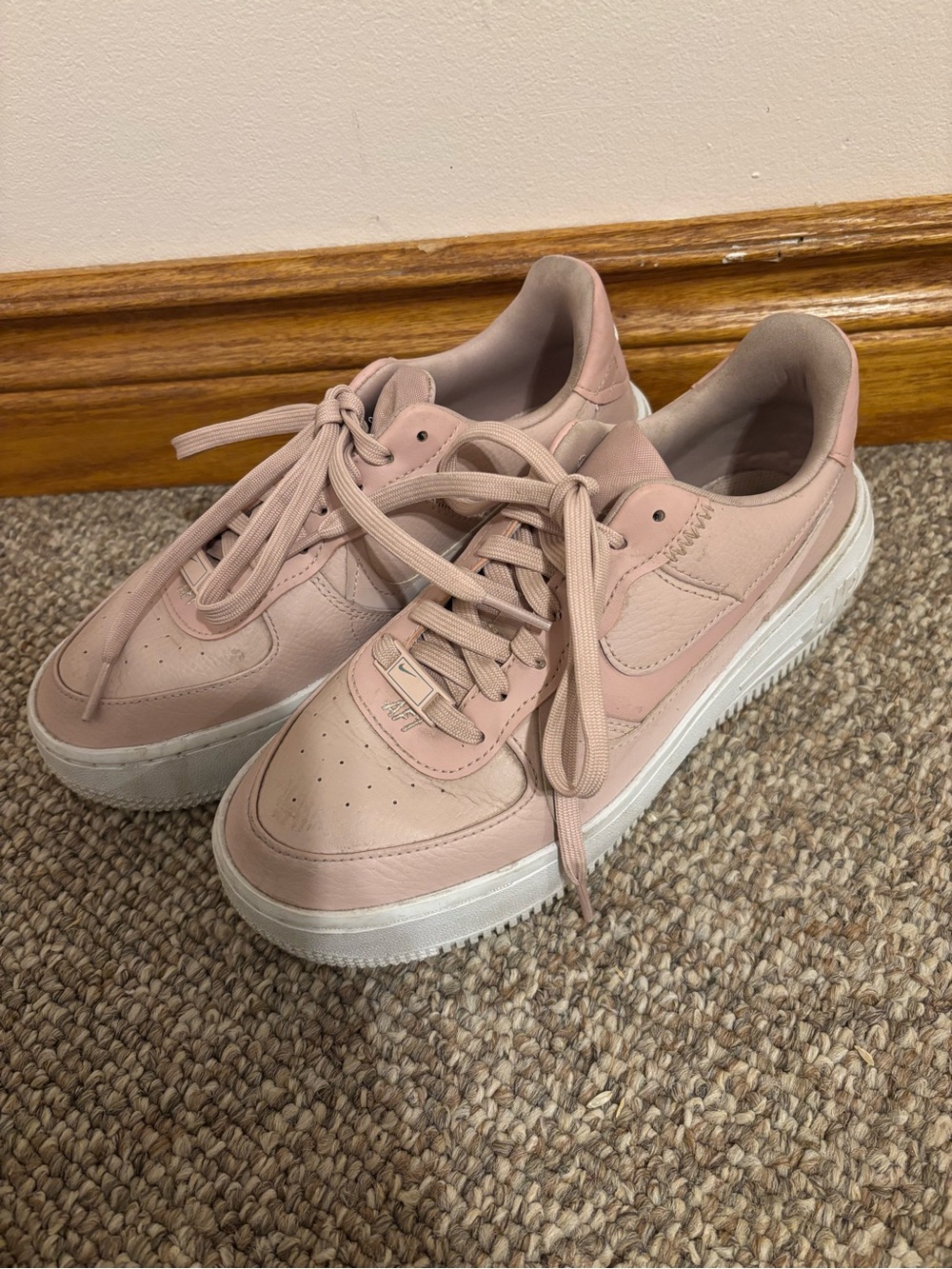 Nike Women's Pale Pink Leather Sneakers